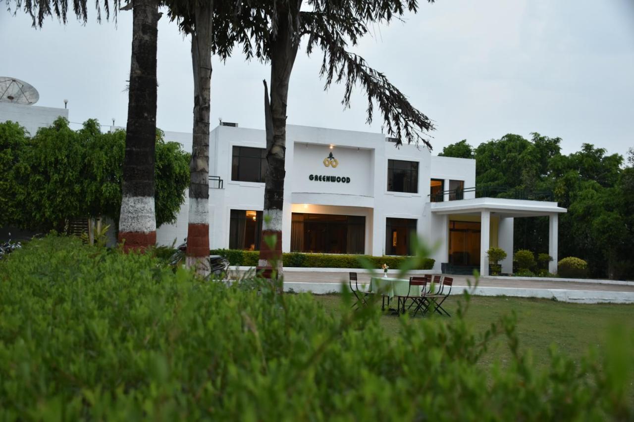 Khajurāho Greenwood Hotel المظهر الخارجي الصورة
