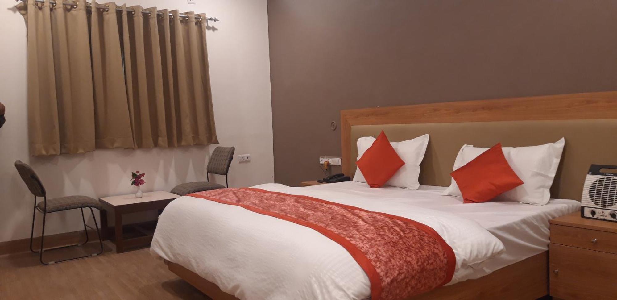 Khajurāho Greenwood Hotel المظهر الخارجي الصورة